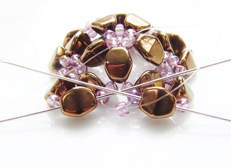 Stylized flower, beaded bead - round 2, up thru both Pinch beads